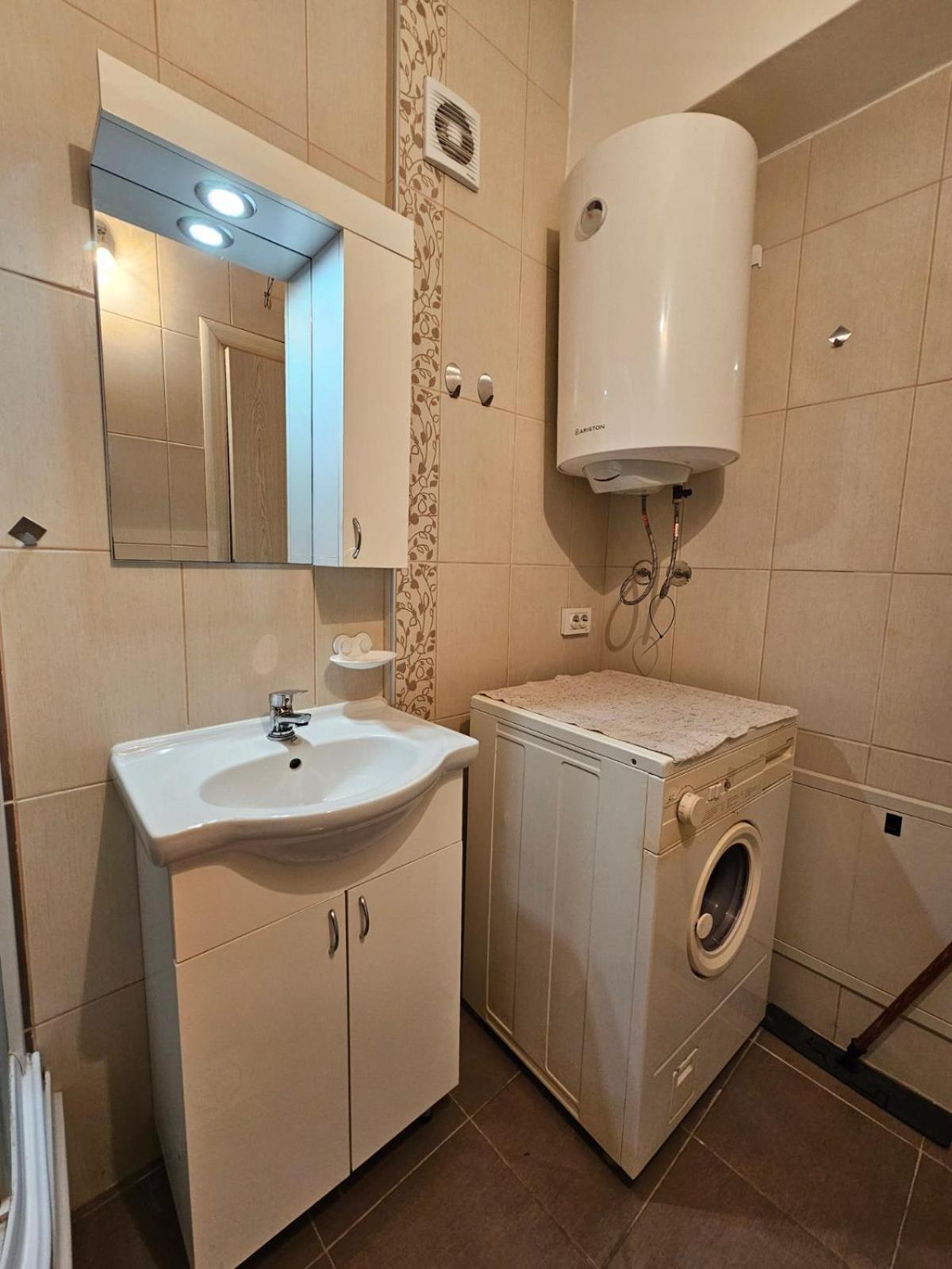 East Gate Apartment Studio Skopje Esterno foto
